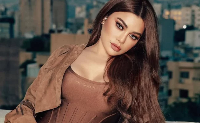 هيفاء وهبي تقاضي صفحات تروّج فيديوهات مفبركة بالذكاء الاصطناعي