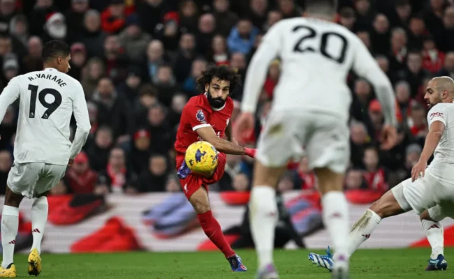 تعادلان سلبيان يعقدان سباق القمة في الدوري الإنجليزي