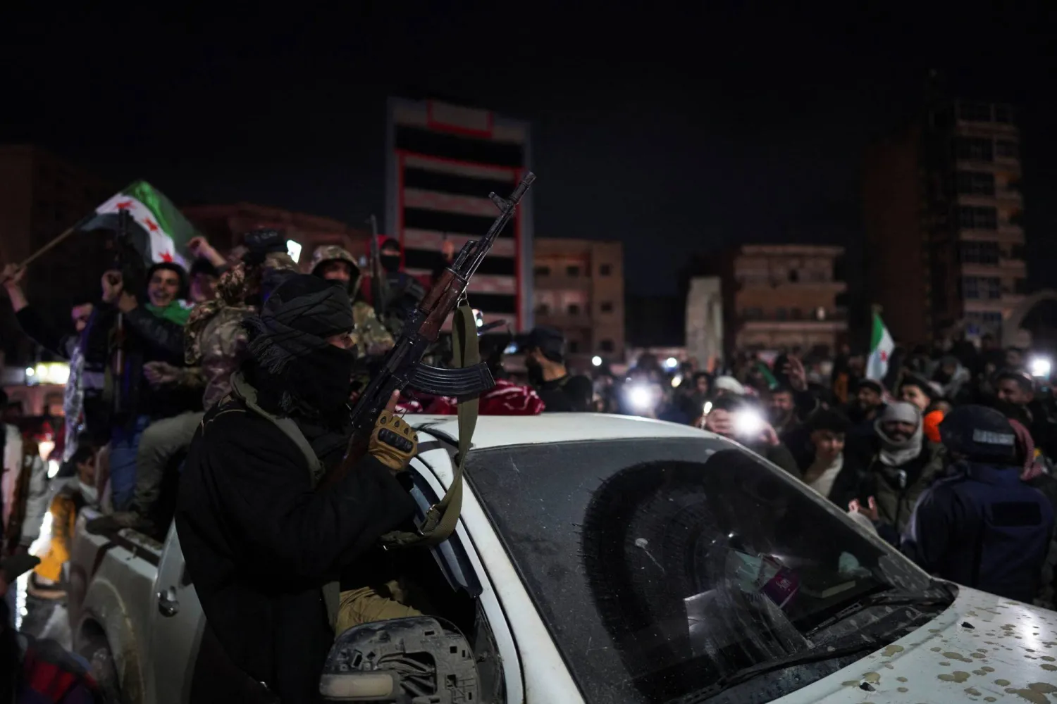 الجيش السوري يبدأ الانتشار في منطقة الجزيرة بموجب اتفاق مع «قسد»