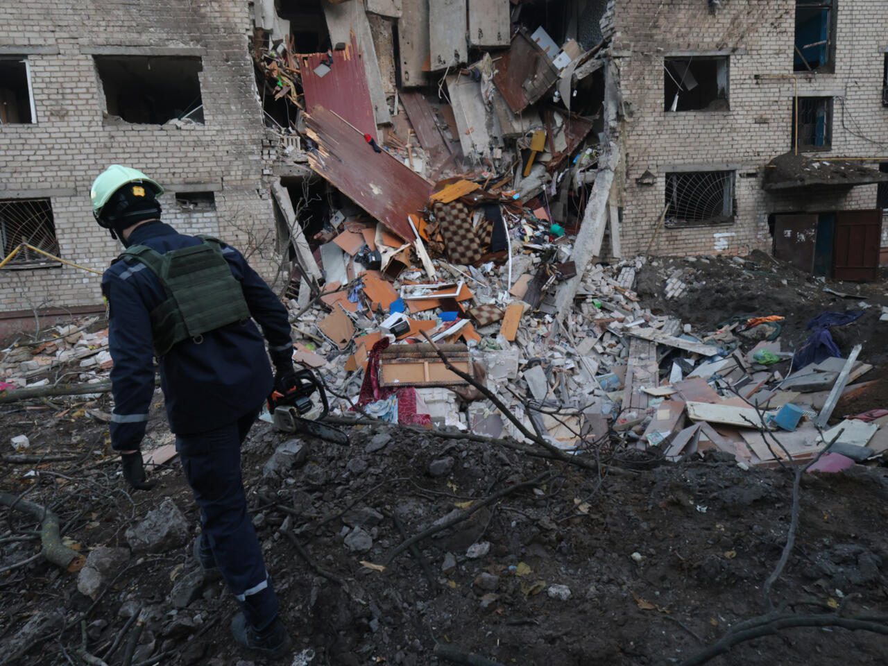 كييف تحت النار فجرًا: هجوم روسي يوقع قتلى ويصيب العشرات