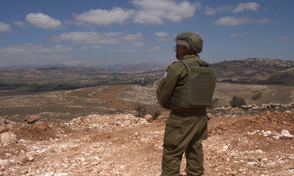 لبنان “لا يَستبعد” حرباً إسرائيلية… ومتمسّك بـ “حَصْر السلاح”