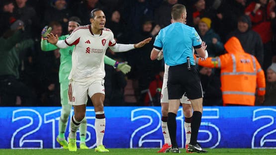 فان دايك ينتقد التحكيم بعد خسارة ليفربول أمام بورنموث