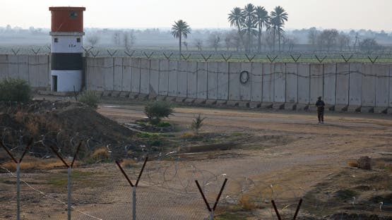 العراق يقترب من استكمال الجدار الحدودي مع سوريا ويكشف ترتيبات خاصة لمعتقلي داعش