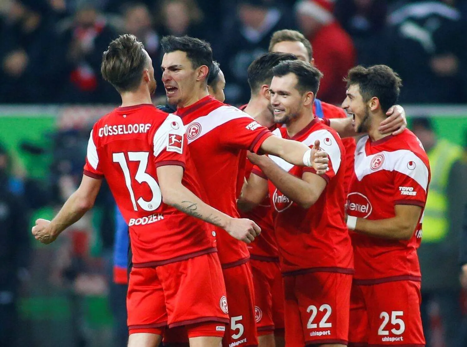 أزمة قرارات ورواتب تُهدد فورتونا دوسلدورف بالهبوط وخسائر مالية فادحة