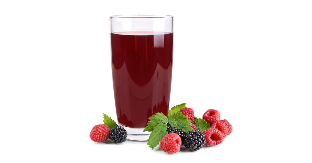 هل عصير التوت البري يخفف التهاب المسالك البولية فعلاً؟