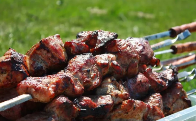 هل يطيل أكل اللحوم العمر؟