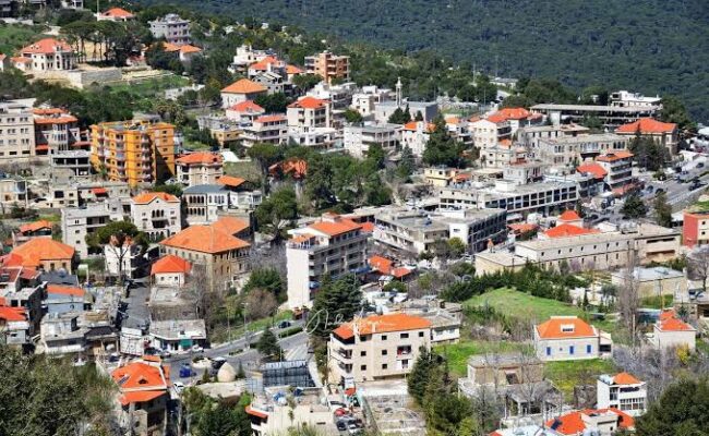 لبنان- تجدد الغارات على جزين