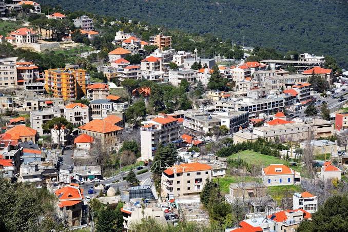 لبنان- تجدد الغارات على جزين