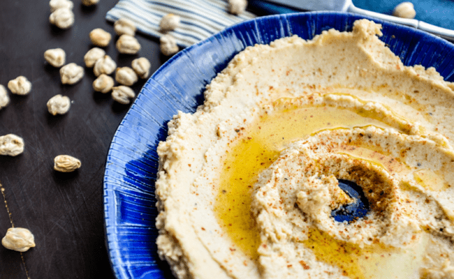 سحب منتجات حُمّص من الأسواق الأميركية بسبب مكوّن خفي قد يهدد الحياة