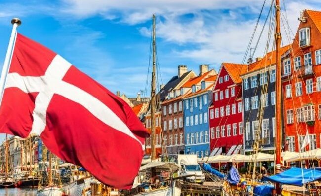 الدنمارك: مستعدون للحوار بشأن غرينلاند دون التنازل عن سيادتنا