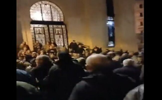 لبنان- العسكريون المتقاعدون يقتربون من مجلس النواب… وبرّي يطلب وقف البث المباشر