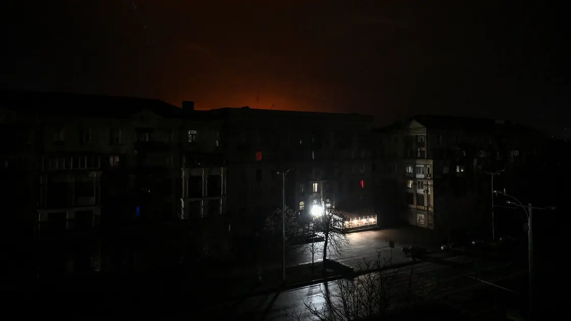 انقطاع الكهرباء عن أكثر من 200 ألف منزل في جنوب أوكرانيا