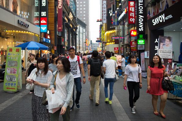 البطالة وارتفاع تكاليف السكن يفاقمان الضغوط الاقتصادية على شباب كوريا الجنوبية