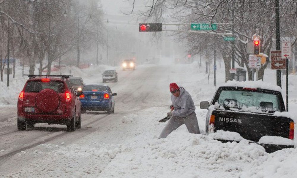 عاصفة شتوية تضرب الولايات المتحدة وتلغي أكثر من 11 ألف رحلة جوية