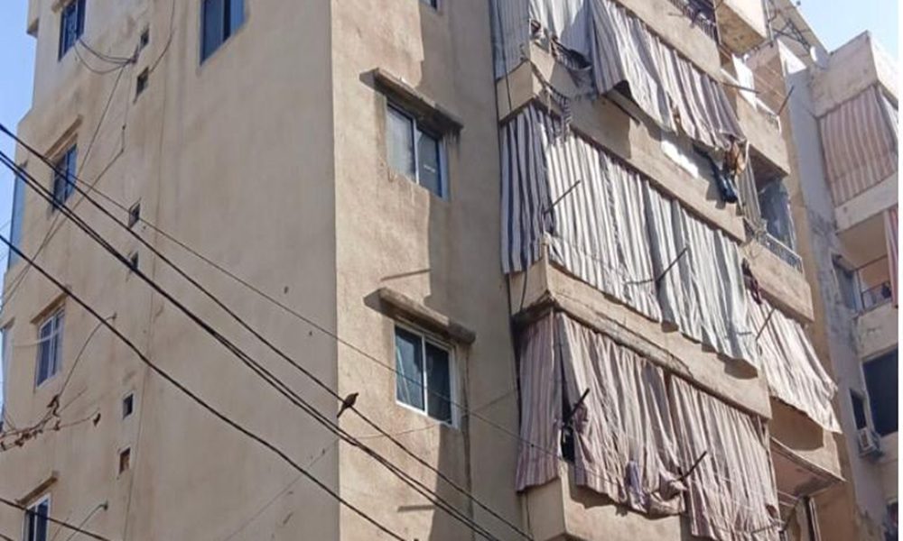 لبنان-بلدية طرابلس تدعو إلى إخلاء المباني المتصدّعة تفادياً لكارثة جديدة