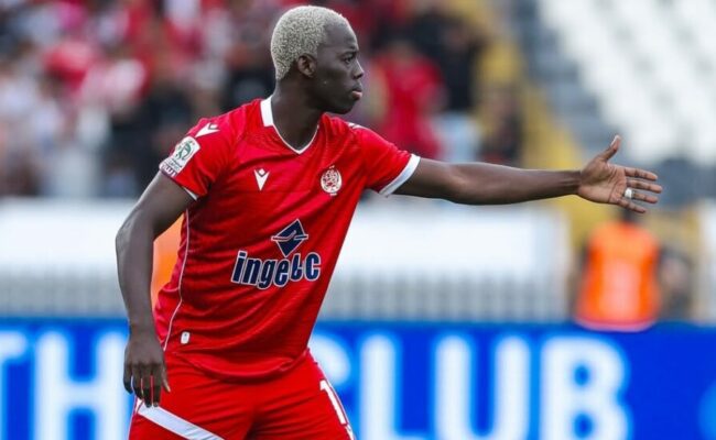 نجم بوركينا فاسو يفجع بوفاة طفله