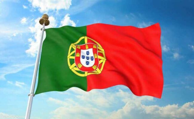 البرتغاليون يجرون الجولة الأولى من الانتخابات الرئاسية مع احتمال تأهل مرشح اليمين المتطرف للجولة الثانية