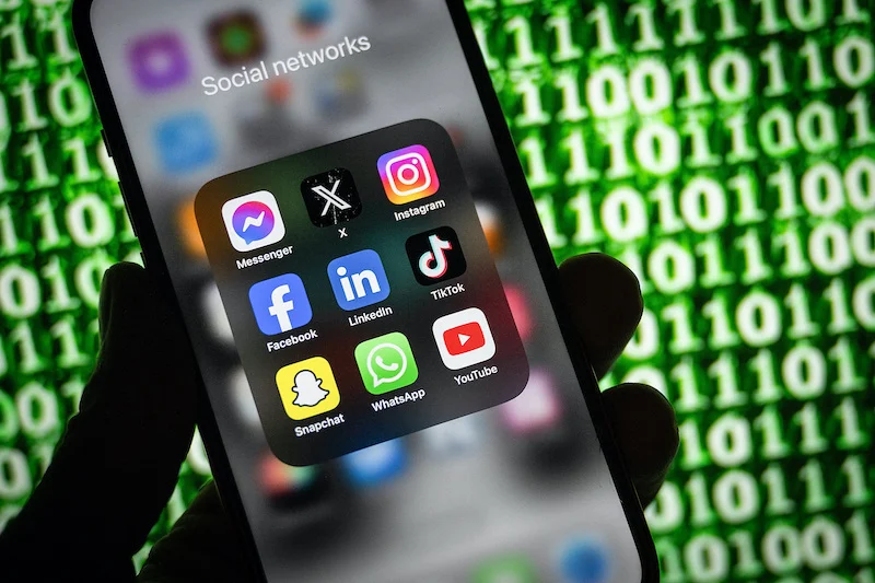 فرنسا تصوت لحظر استخدام وسائل التواصل الاجتماعي للأطفال دون 15 عاماً