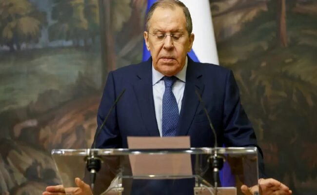 لافروف يتهم واشنطن بمحاولة تفكيك النظام الدولي ويطالب بحوار شفاف حول أوكرانيا
