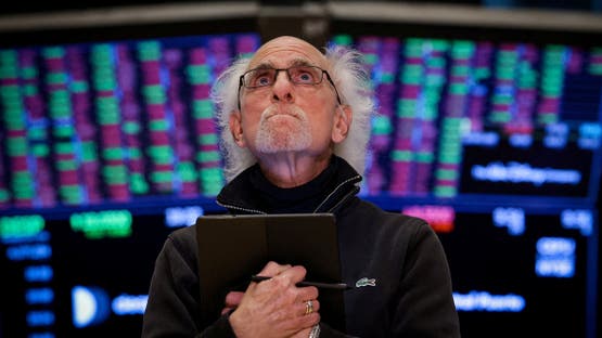 وول ستريت تهبط بحدة عقب ترشيح وورش لرئاسة «الفيدرالي» وترقّب لمسار الفائدة