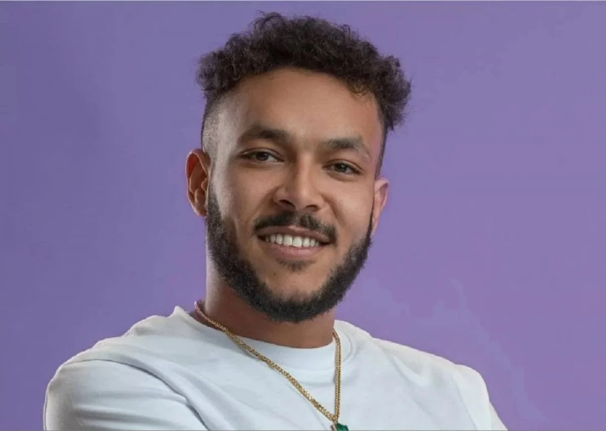 ويجز يعلن زواجه ويحتفظ بسرية هوية عروسه