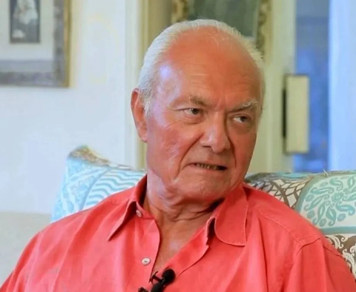 زوجة يوسف فوزي تنفي شائعات وفاته وتؤكد استقرار حالته الصحية