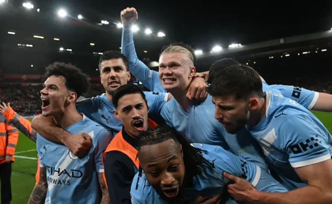 رقم تاريخي لمانشستر سيتي بعد ريمونتادا قاتلة أمام ليفربول في الدوري الإنجليزي