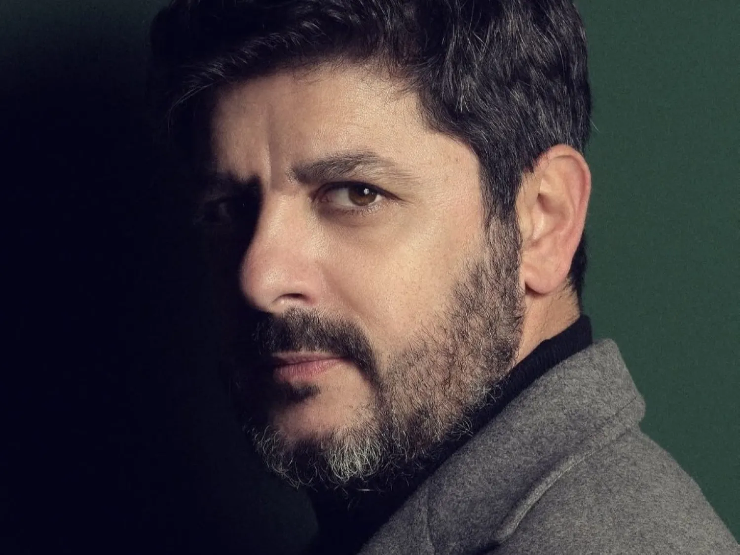 طوني عيسى يرد على منتقدي «بالحرام»: العمل يحمل رسالة إنسانية وقضية حساسة