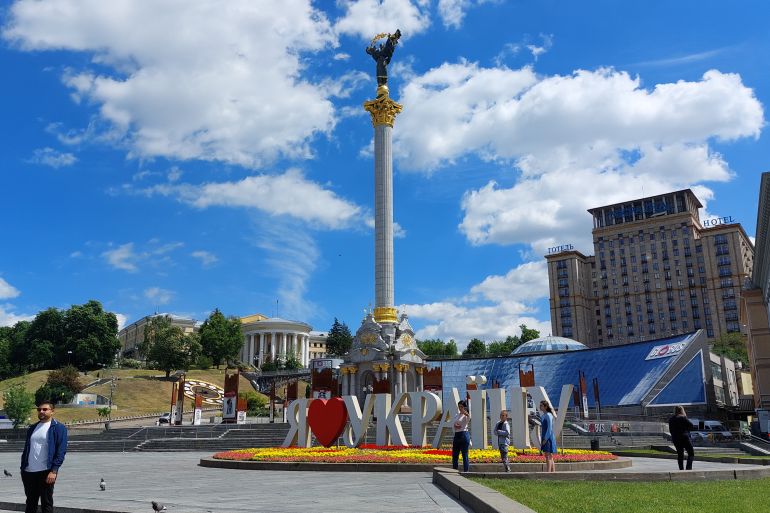 قادة الاتحاد الأوروبي في كييف بذكرى الحرب الروسية- الأوكرانية… دعم متجدد وسط انقسام داخلي