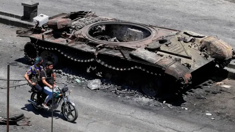 توقيف عنصر من الأمن الداخلي في السويداء بعد مقتل أربعة مدنيين في حادث إطلاق نار