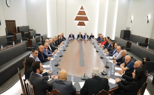 لبنان-“الكتائب”: نرفض منع المغتربين من الاقتراع