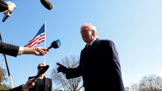 ترامب يوقف الوكالات الأميركية عن استخدام تكنولوجيا «أنثروبيك»