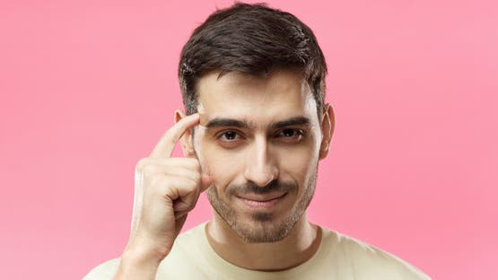 الأذكياء ليسوا كما نتخيلهم: أبطأ وأكثر تشتتاً