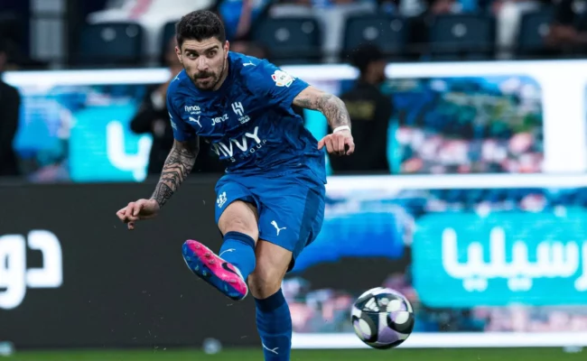 الهلال يمدد عقد روبن نيفيز حتى صيف 2029