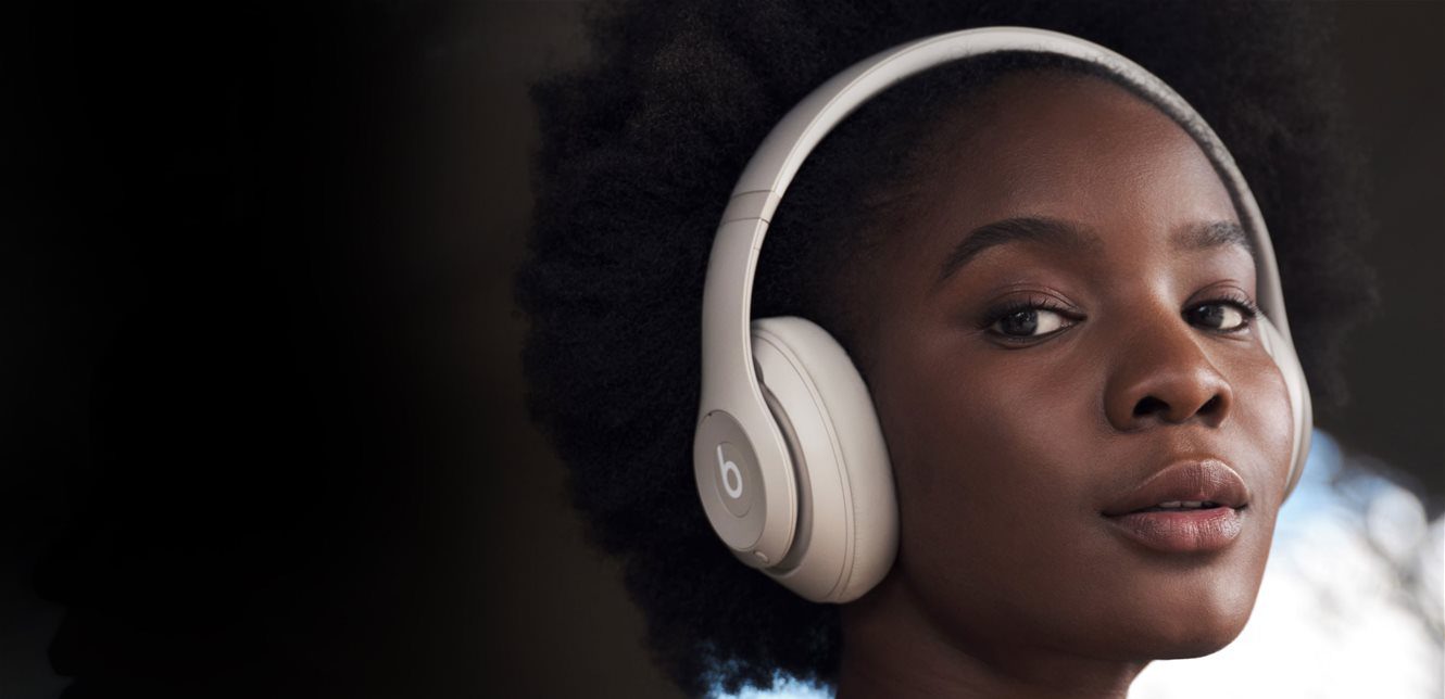 سدادات الأذن الشتوية 2026: دفء وأناقة بتصاميم عصرية