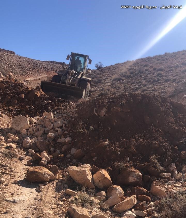 لبنان- بالصورة: الجيش يغلق معابر غير شرعية في البقاع الشمالي