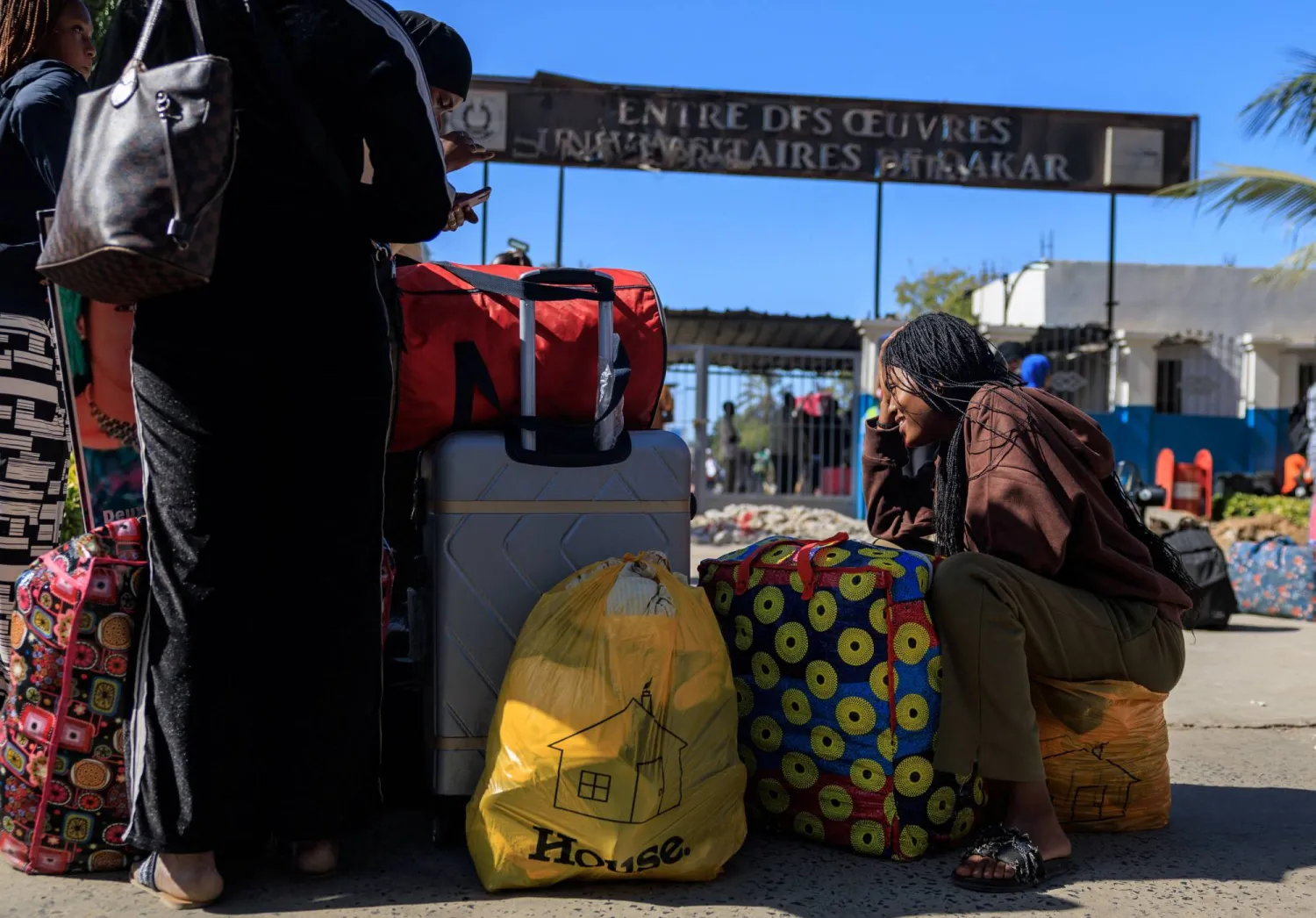 احتجاجات طلابية في السنغال تُفضي إلى وفاة طالب وإغلاق جامعة داكار «حتى إشعار آخر»