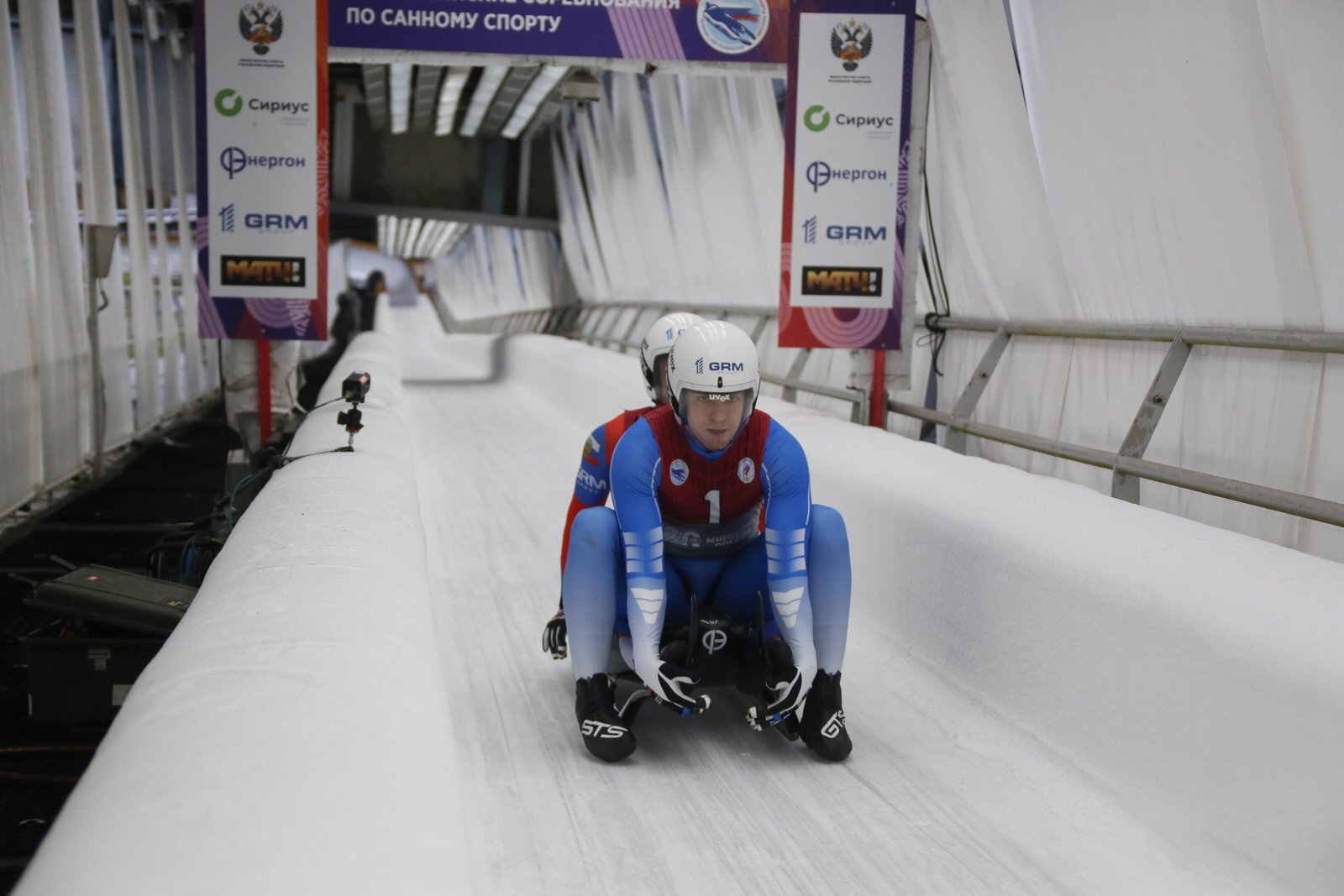 الرياضيين  الروس