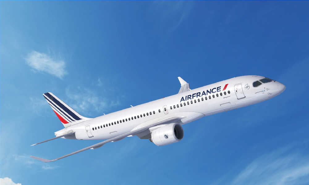 “إير فرانس” تعلّق رحلاتها إلى بيروت