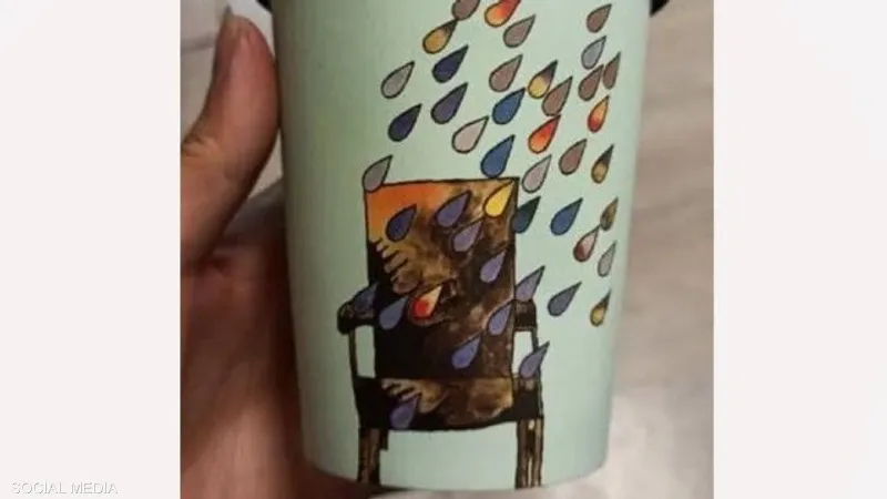 إغلاق مقاهي في طهران بعد جدل حول أكواب تحمل «إشارة» لاغتيال خامنئي