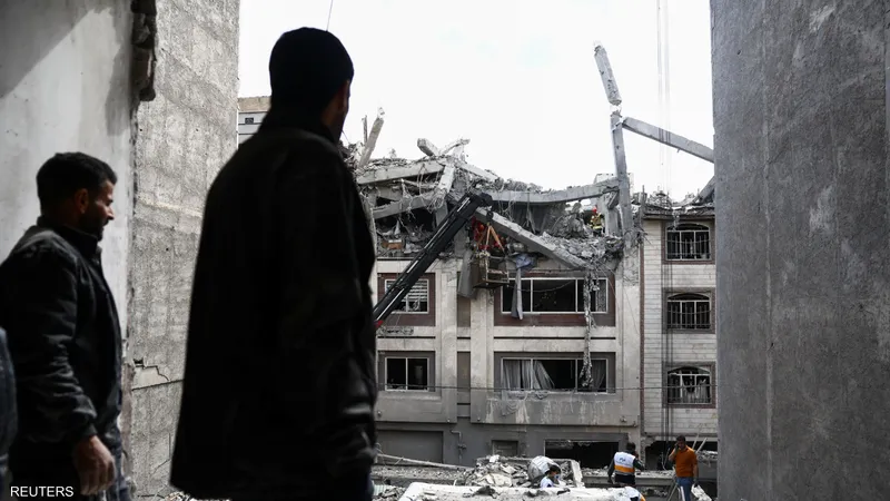 الغارات على طهران مستمرة