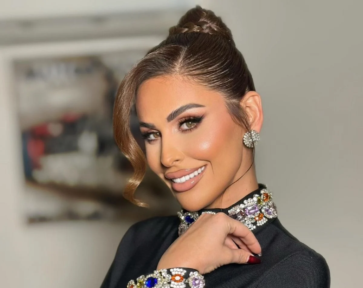 الفنانة مي سليم