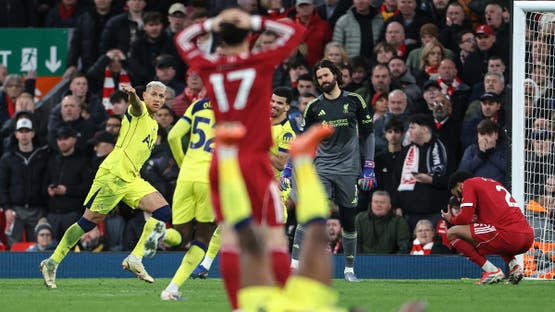 ريتشارليسون لاعب توتنهام سجل هدف التعادل