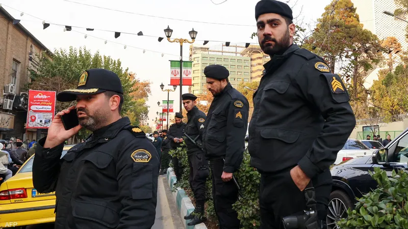 عناصر من الشرطة الإيرانية