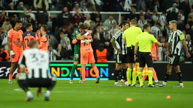 مباراة سابقة بين نيوكاسل وبرشلونة في دوري الأبطال