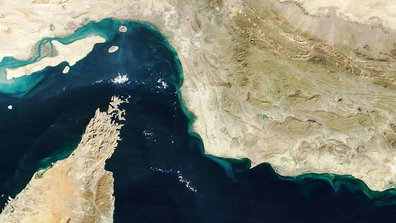الحرس الثوري يعلن السيطرة الكاملة على مضيق هرمز