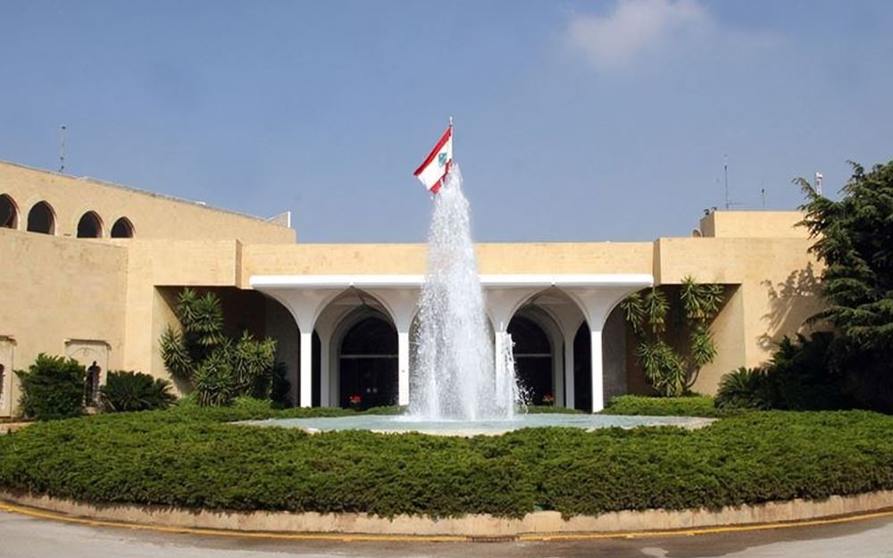 بعبدا: تحركات دبلوماسية لحماية الإعلام ودعوات لتثبيت الاستقرار وحصر السلاح بيد الدولة