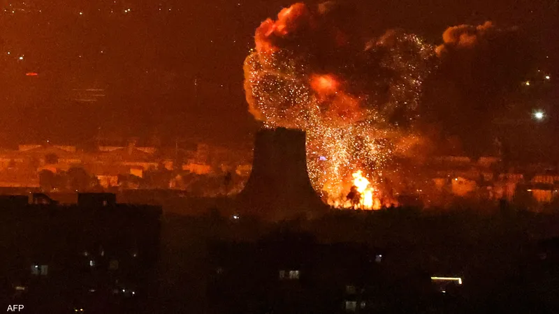 تتعرض مناطق عديدة في إيران لقصف إسرائيلي أميركي