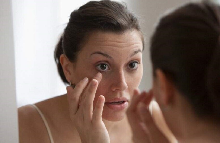 تعبيرية عن الجفن