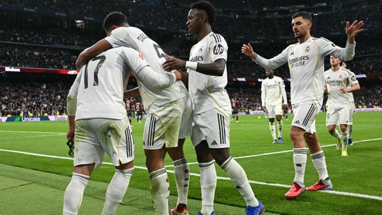 راؤول أسينسيو بين لاعبي ريال مدريد